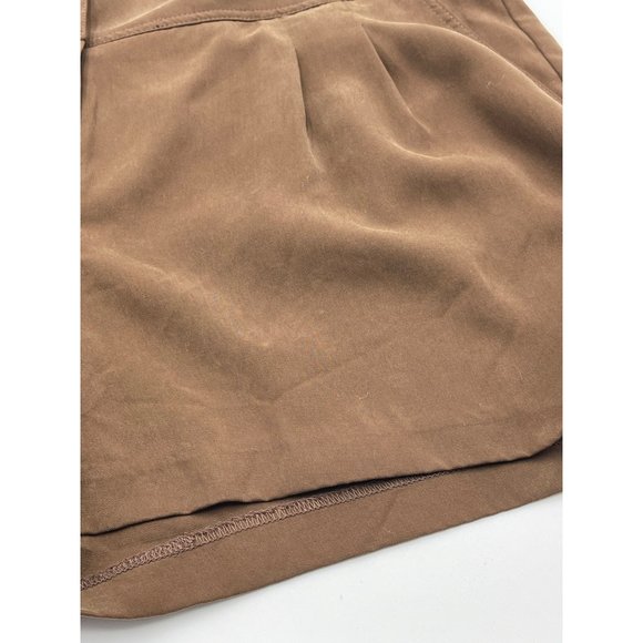 Cache Studded Goldtone Hardware Pocketed Fitted Waist Closure Dress Shorts NWT - Picture 6 of 13